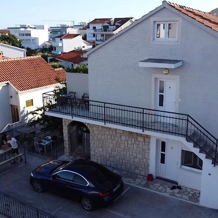 Apartments Suker Trogir Exterior photo