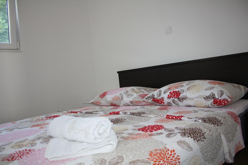 Apartments Suker Trogir Exterior photo