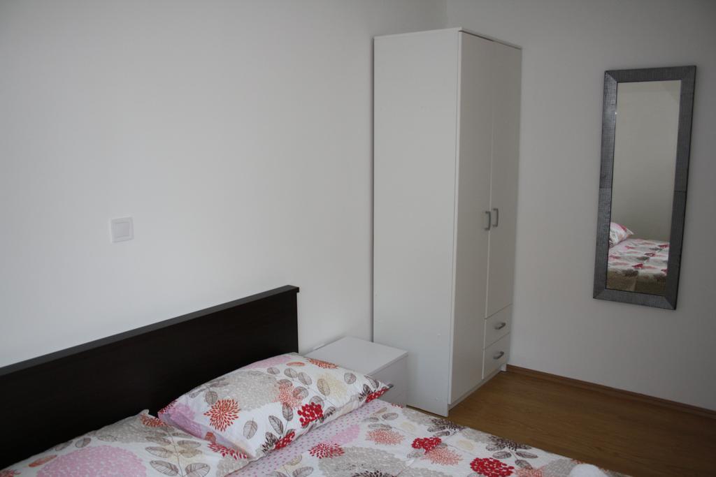 Apartments Suker Trogir Exterior photo
