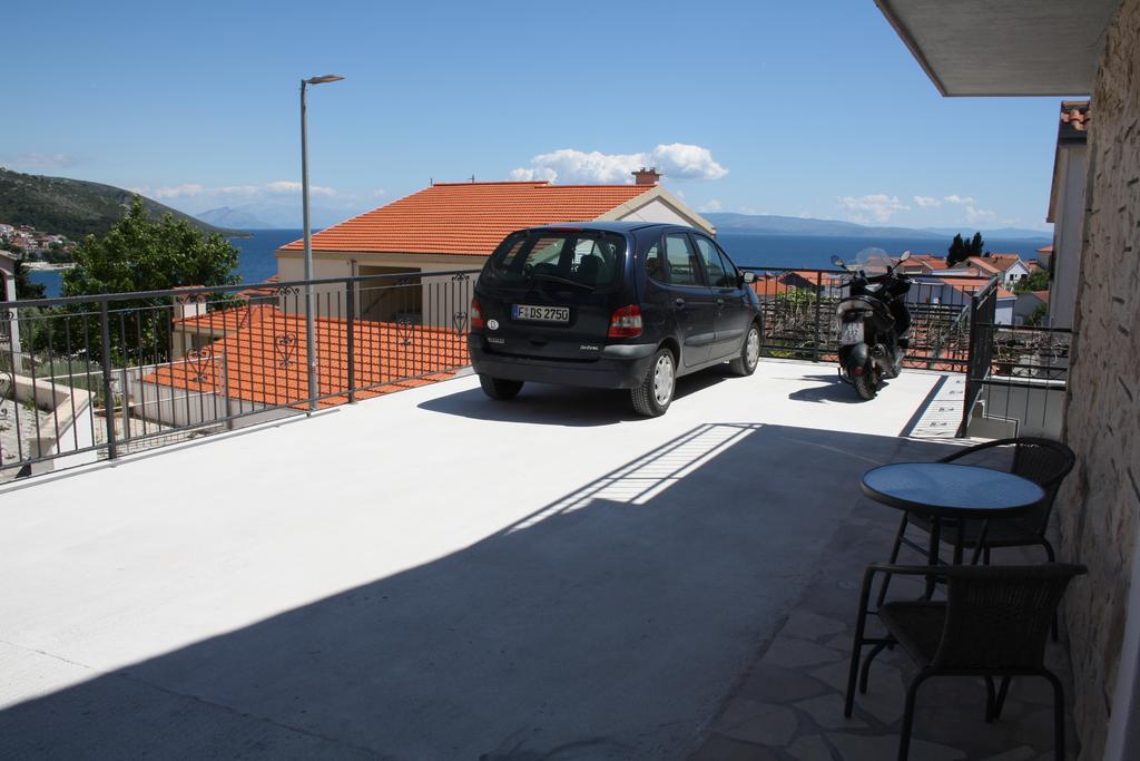 Apartments Suker Trogir Exterior photo