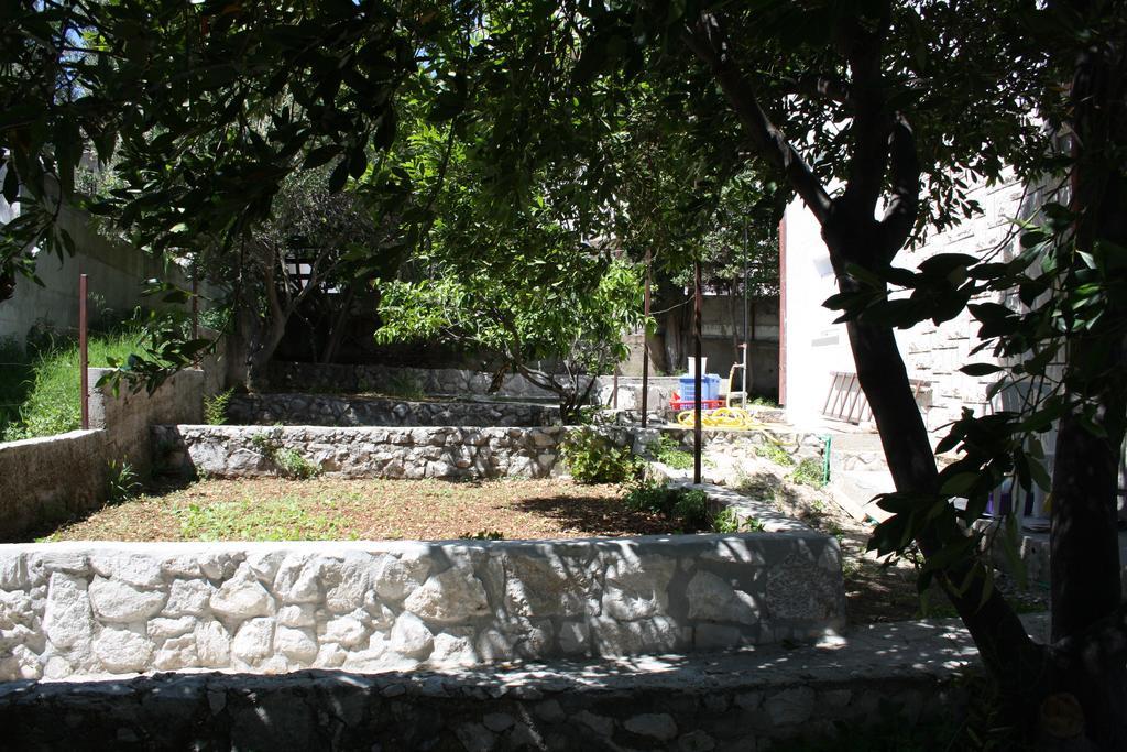 Apartments Suker Trogir Exterior photo