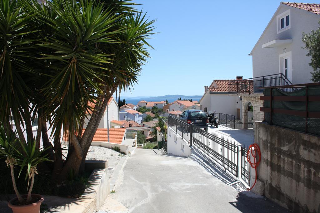 Apartments Suker Trogir Exterior photo