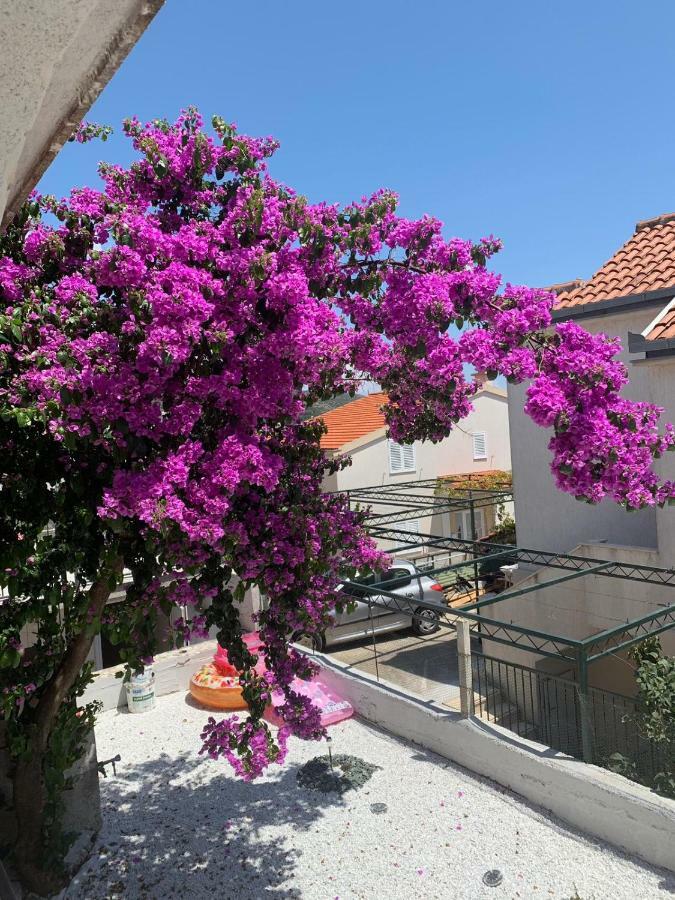 Apartments Suker Trogir Exterior photo